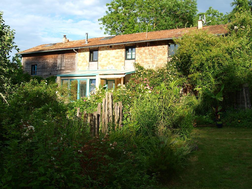 Gite Au Jardin Meilhan-sur-Garonne Номер фото